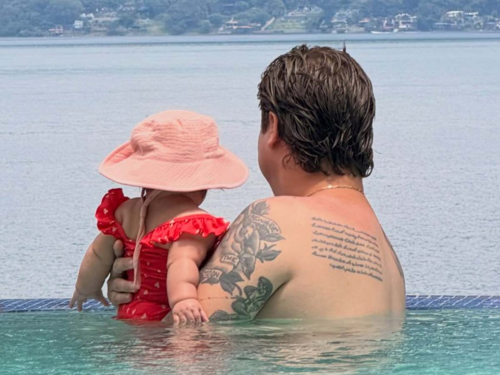 Irene Castillo destacó la especial conexión que existe entre Pepe Barahona y su pequeña hija Martina. Foto / Instagram @irenecastillotv