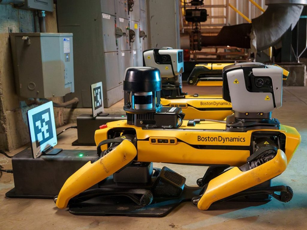 Fotografía cedida por Boston Dynamics que muestra un Spot, su robot perro móvil de más ágil. 
