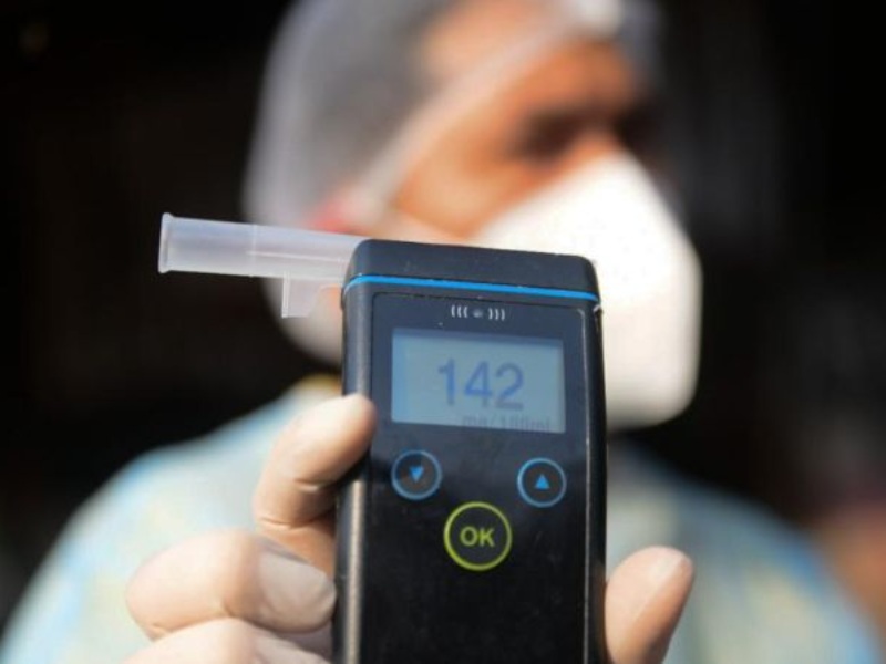 Las reformas de tránsito establecen sanciones para quienes conduzcan bajo los efectos del alcohol en El Salvador.