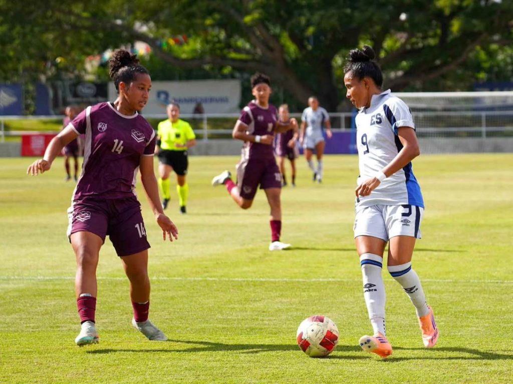 Abigail López y Victoria Meza marcaron los goles que llevaron a El Salvador nuevamente al podio regional.