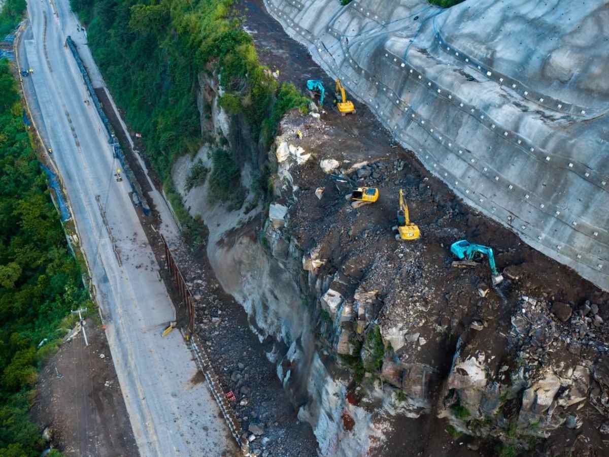 trabajos-los-chorros-rutas-alternas01