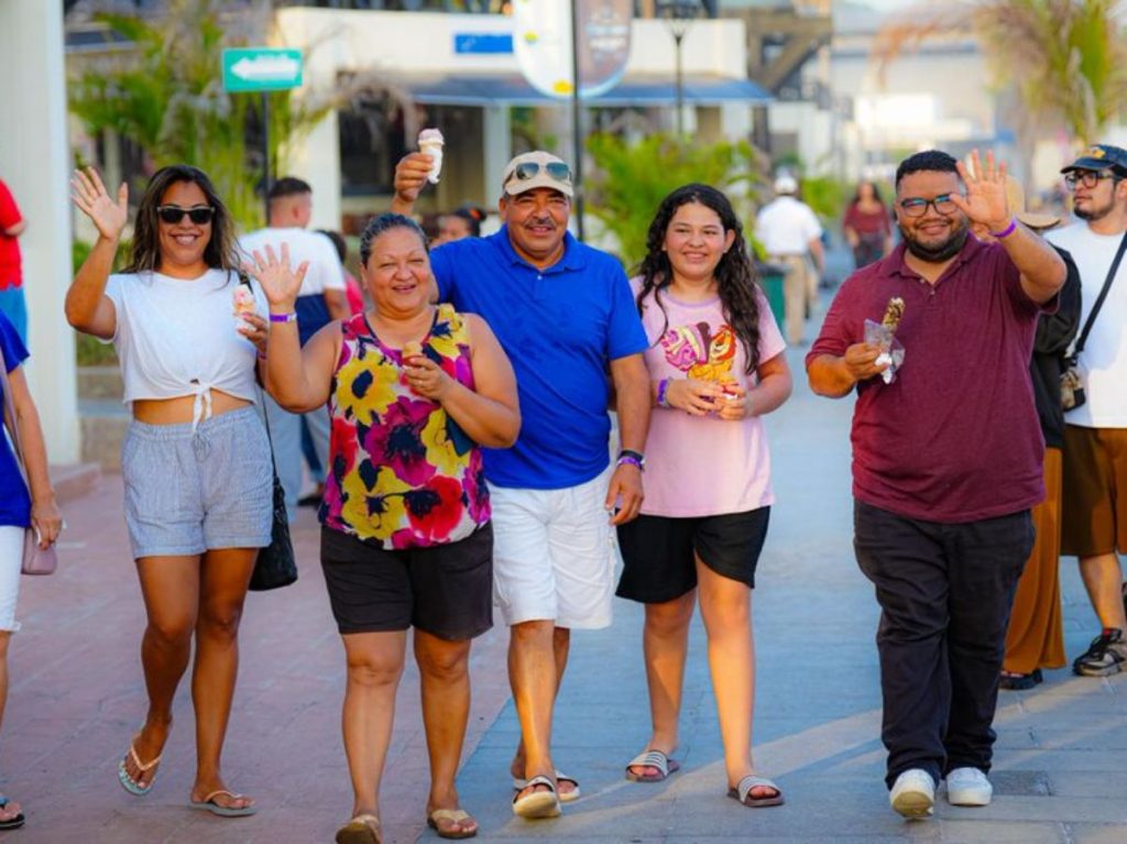 El Salvador recibió 95,159 turistas durante las Fiestas Agostinas