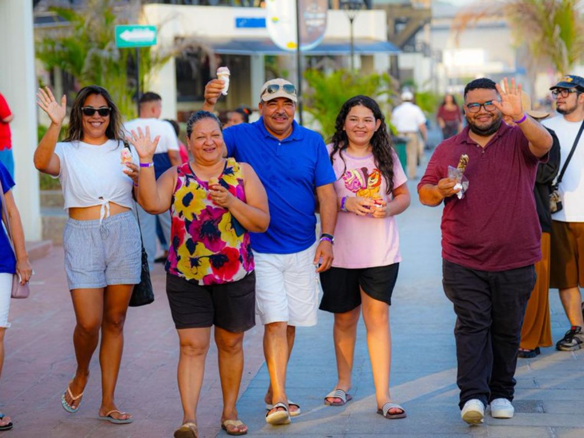 El Salvador recibió 95,159 turistas durante las Fiestas Agostinas