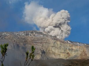 volcán Puracé- colombia-01