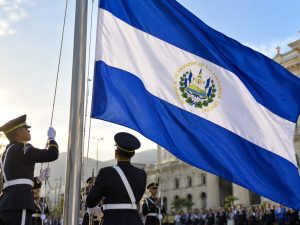 Bandera-escudo-simbolos-patrios