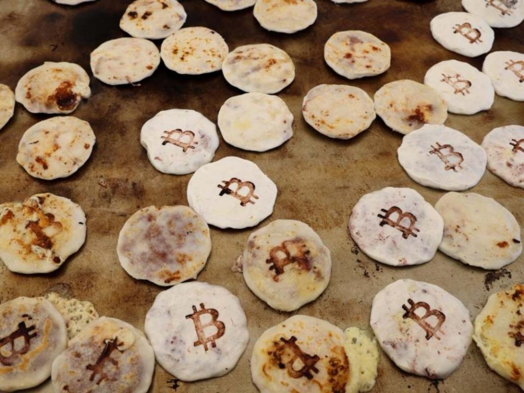 Durante Bitcoin Histórico se regalarán 21,000 pupusas en la Plaza Gerardo Barrios, en el centro de San Salvador.