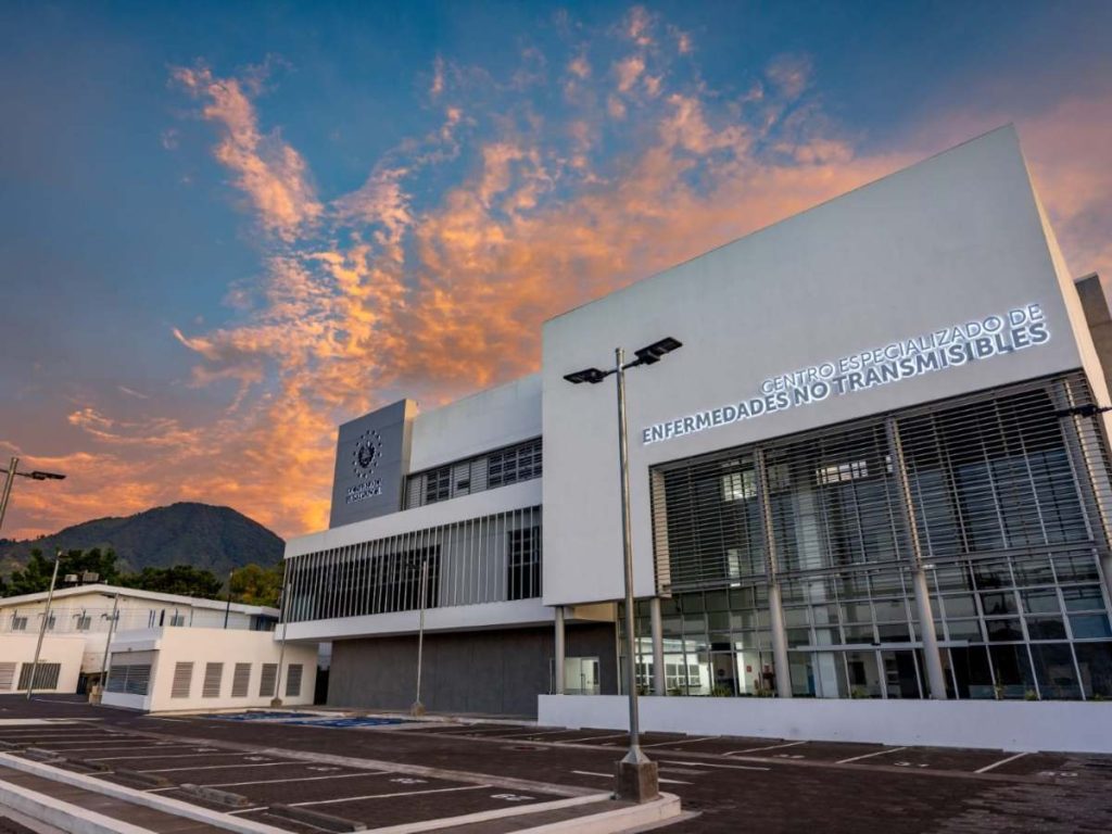 El CENT cuenta con consultorios y áreas destinadas a la atención especializada de pacientes con enfermedades crónicas. Foto/ Ministerio de Salud