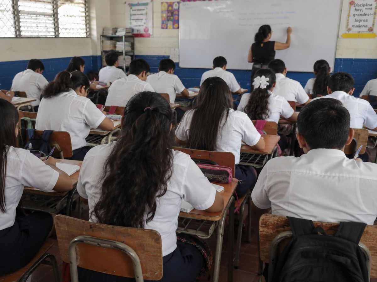 Estudiantes-alumnos-educación-clases