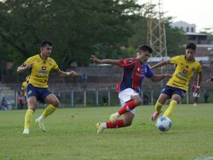 FAS remontó y derrotó 1-3 a Municipal Limeño en el estadio Ramón Flores Berríos de Santa Rosa de Lima.