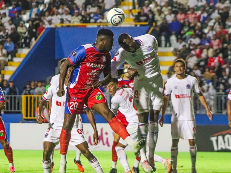 Alianza y Firpo siguen en competencia por un cupo internacional tras quedar fuera de los cuartos de final.
