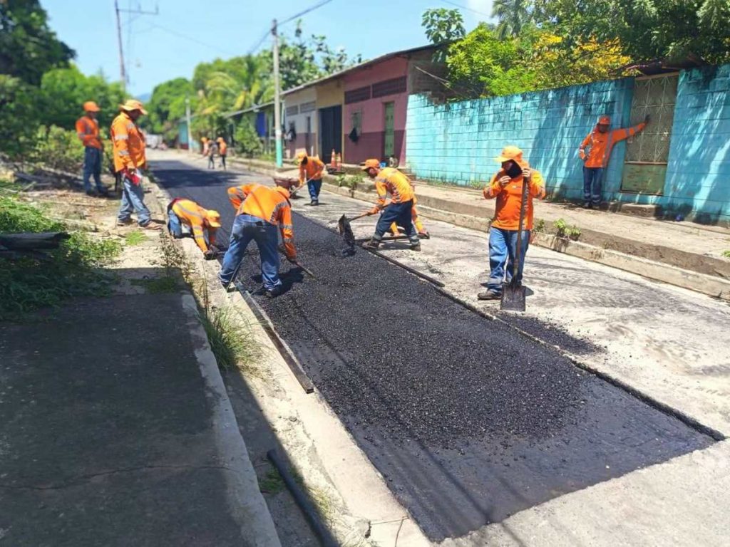 FOVIAL - bacheo - carreteras - calles - vías