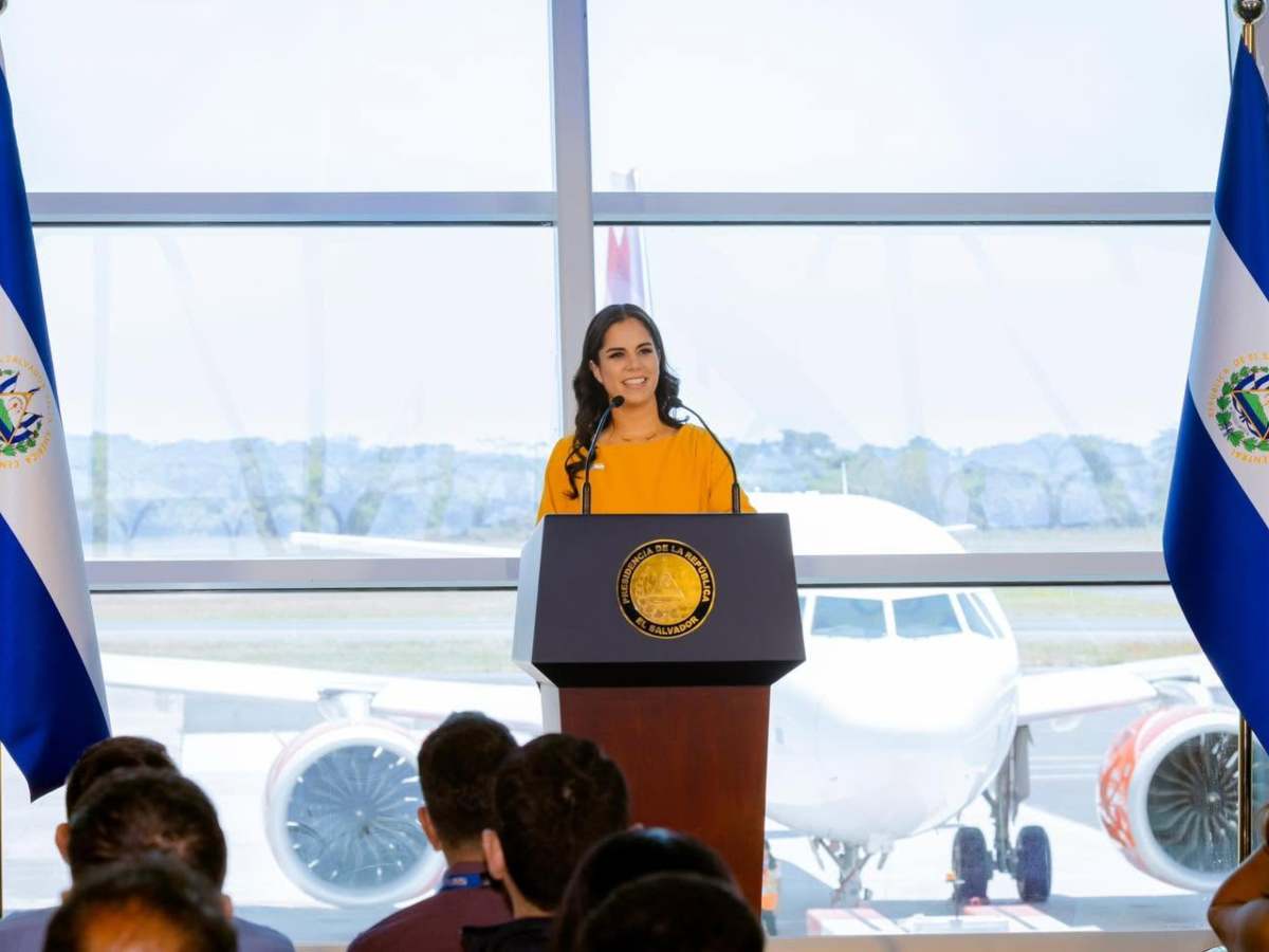 Gabriela de Bukele durante una de sus apariciones públicas. Foto / cortesía
