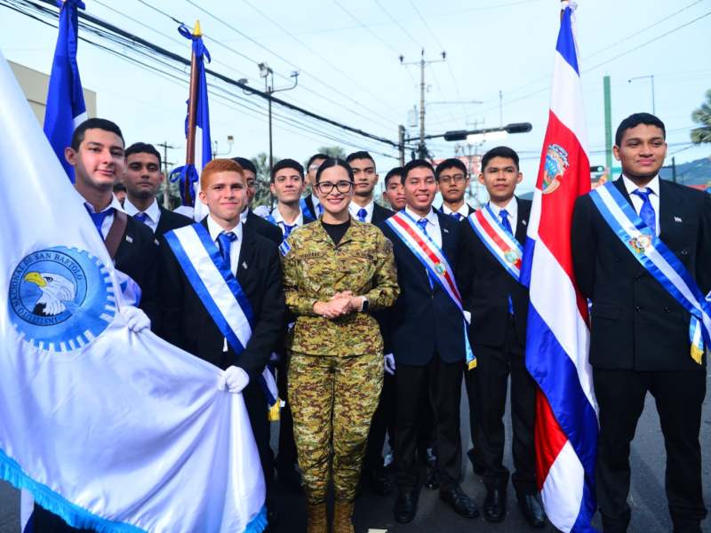 Más de 160,000 estudiantes participan este 15 de septiembre en las diferentes actividades patrias a nivel nacional.