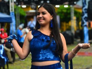 Entre matices de azul y tradición, Suchitoto celebra el Festival del Añil