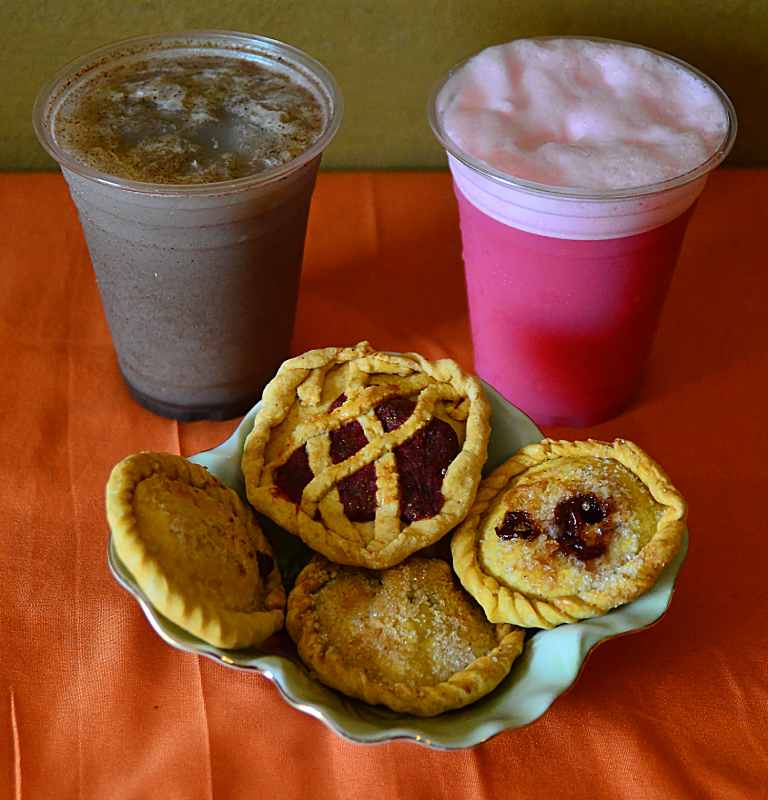 Cebada, horchata y pastelitos mantienen vivo en Santa Tecla un legado familiar que hoy toma un nuevo camino.