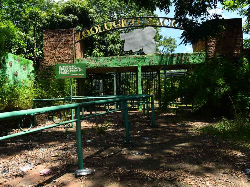 El Parque Zoológico Nacional de El Salvador, recinto que cerró sus puertas definitivamente el 25 de mayo de 2022.