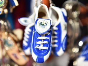 ML oferta trajes para independencia