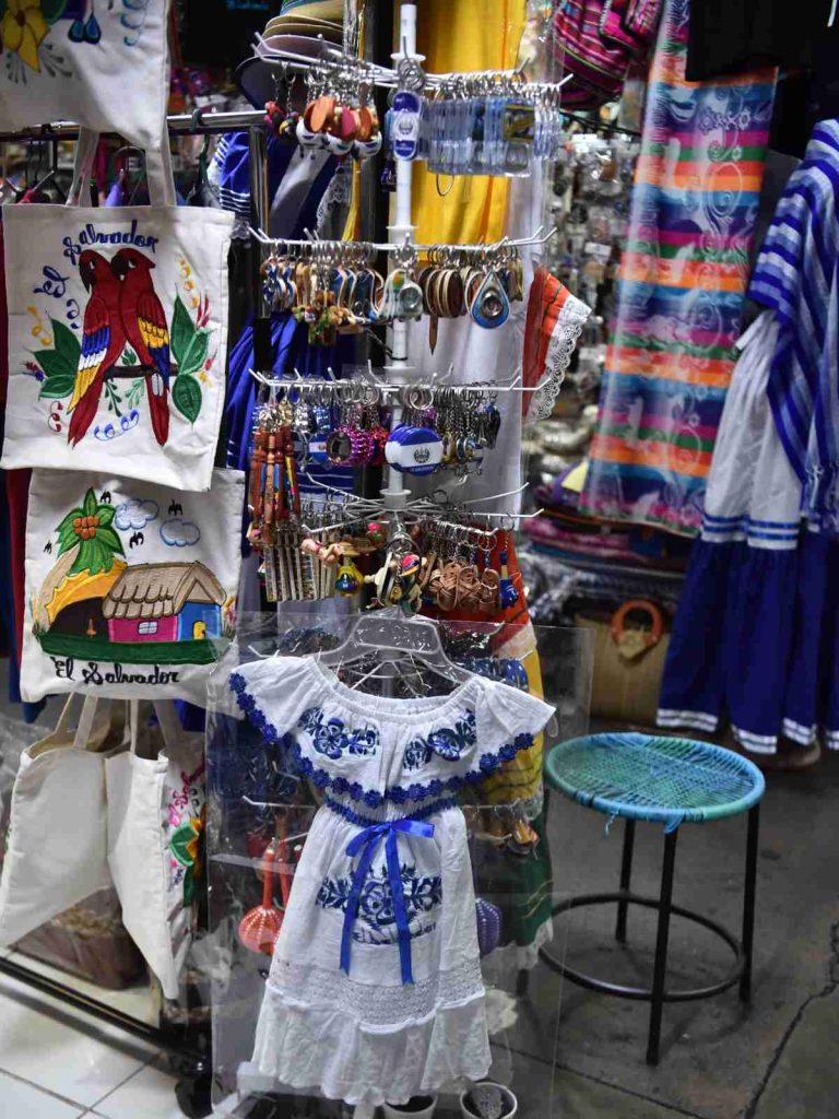 ML oferta trajes para independencia 038