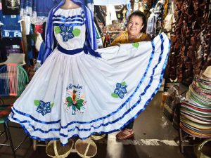 ML oferta trajes para independencia 046