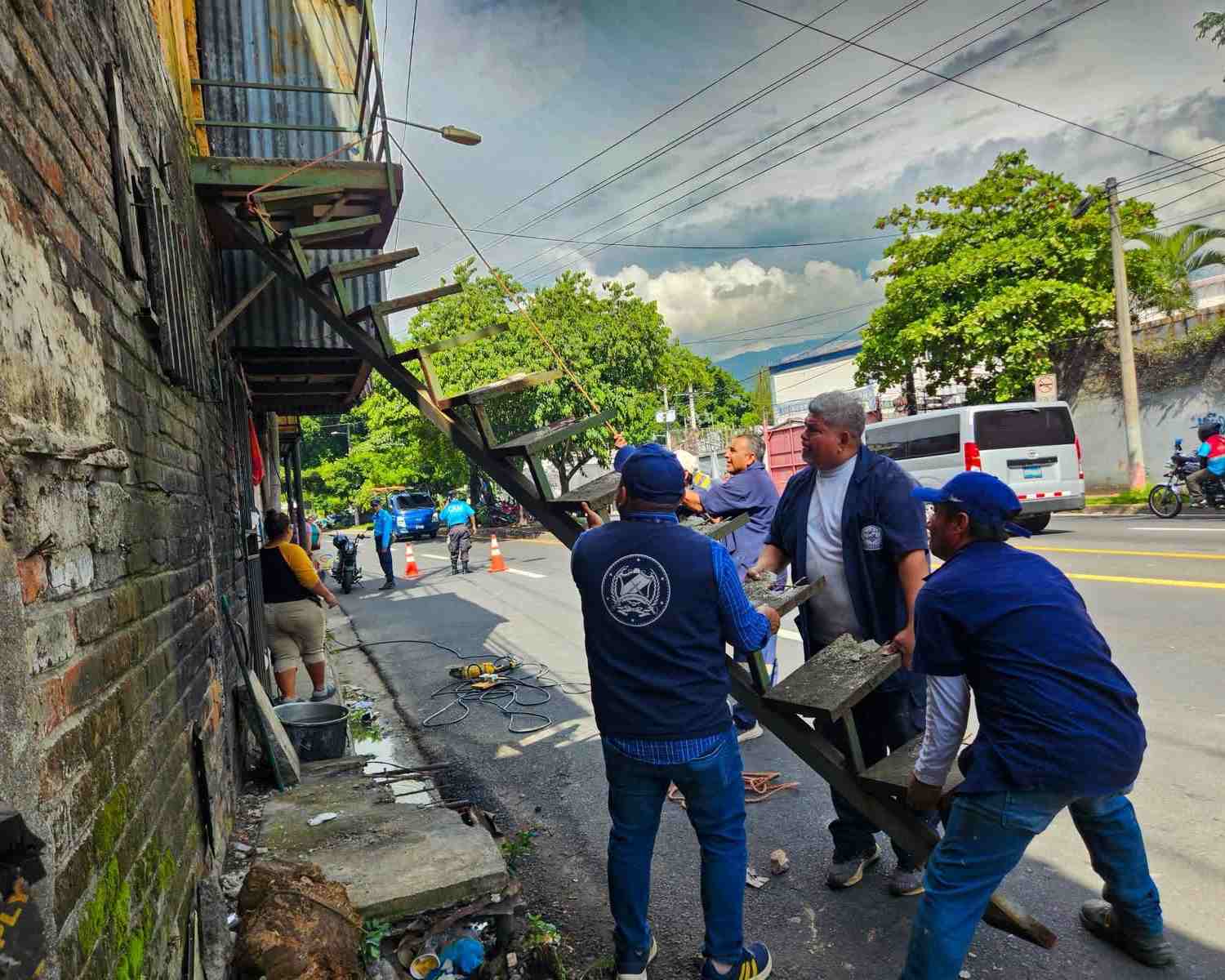 gradas - paso-peatonal - bulevar-Venezuela