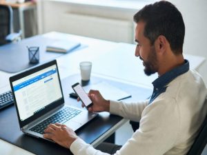 Trabajo-empleo-computacion-tecnologia-1024x768