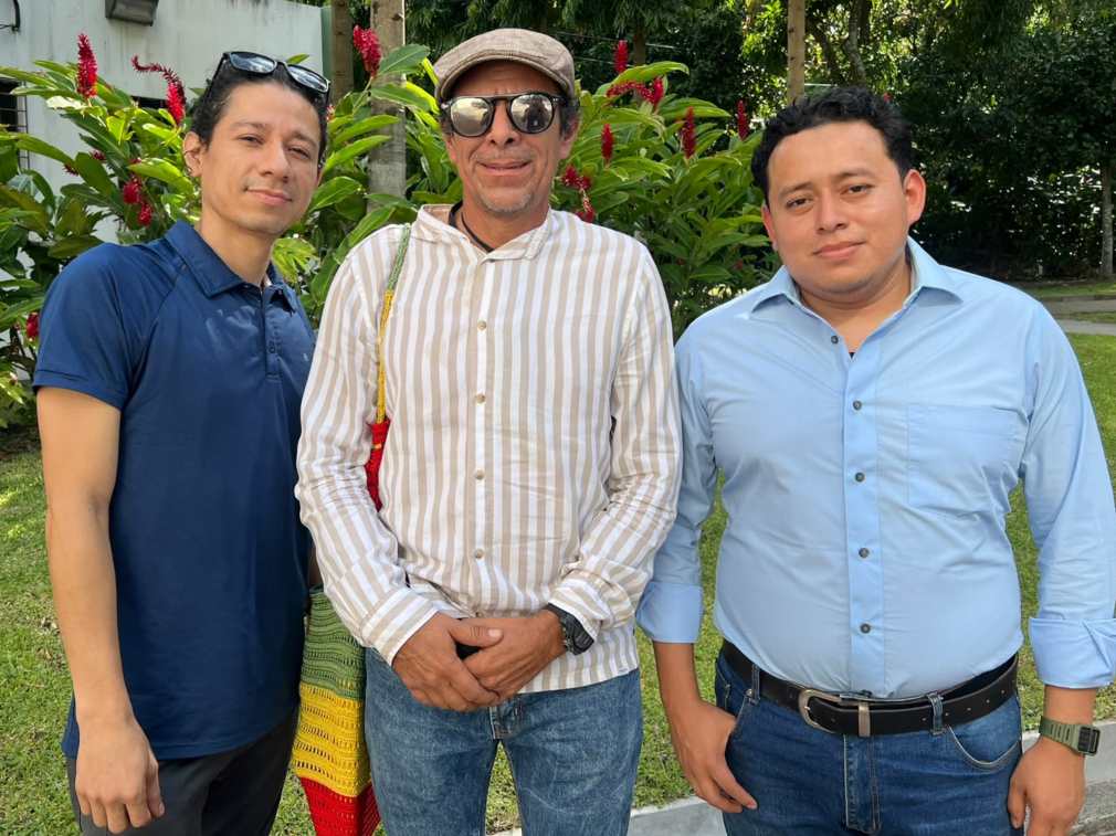 Los investigadores señalan que el mal estado de las calles y los costos de mantenimiento están entre las dificultades que enfrentan los usuarios de triciclos de carga.
