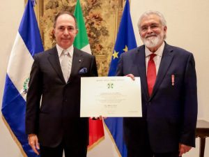 alberto-arene-condecoracion-italia
