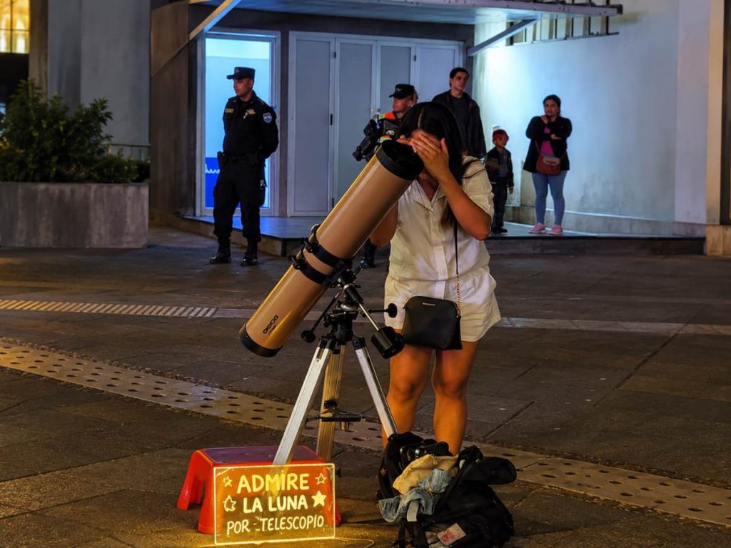 astro-telescopio-luna-centro-histórico