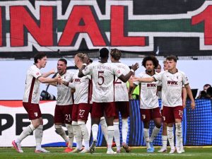 augsburg lider bundesliga sopresa alemania 01