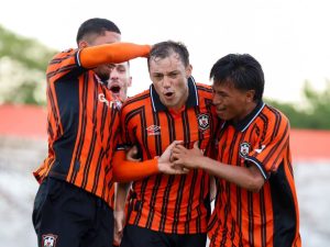 Águila frena al Inter Santa Tecla y vuelve al triunfo