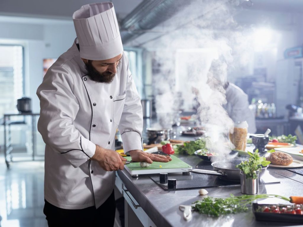 El Programa de Movilidad Laboral busca perfiles de Chef de Partie, Commis Chef y Galley Steward.