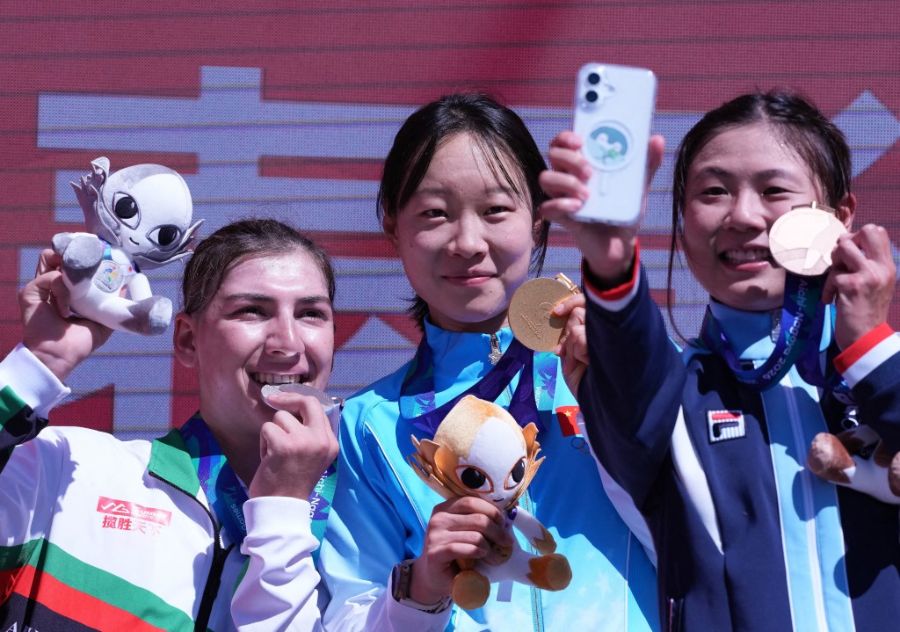ciclismo hashimi falso hombre mujer viral 03