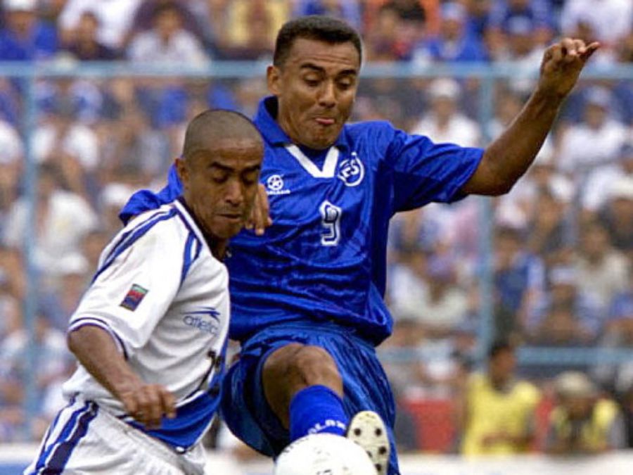 el salvador vs guatemala robbie ruud elsalvador.com 06