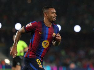 gabriel jesus fc barcelona racing santander laliga 02