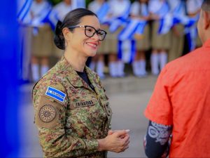 Ministra Karla Trigueros entrega la Antorcha Centroamericana por la Paz a Honduras