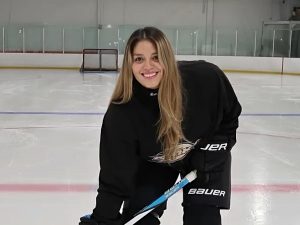 miley alfaro hockey el salvador salvadorena embajadora robbie ruud 03