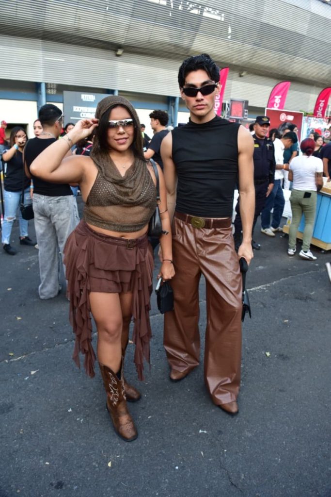 Lucía y Alexander escogieron su outfit por el renacimiento de Tini