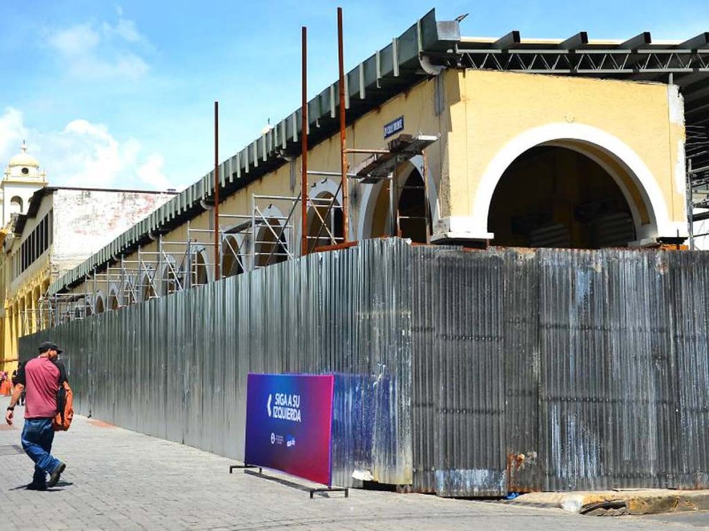 portal-sagrera-Centro-Histórico