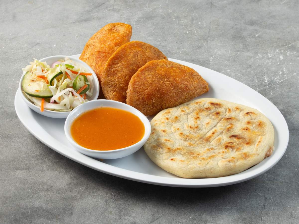 pupusas-pastelitos