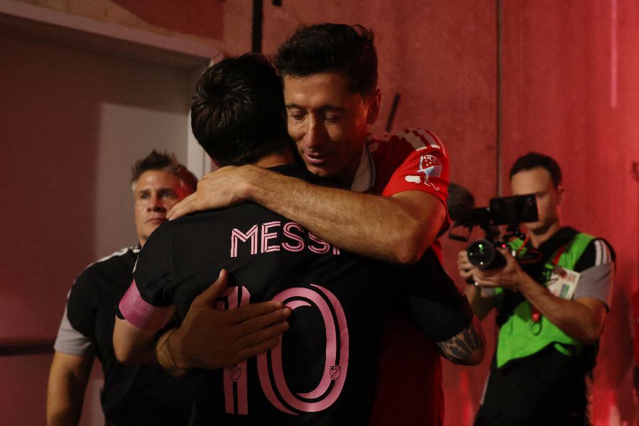 robert lewandowski lionel messi inter miami chicago fire mls