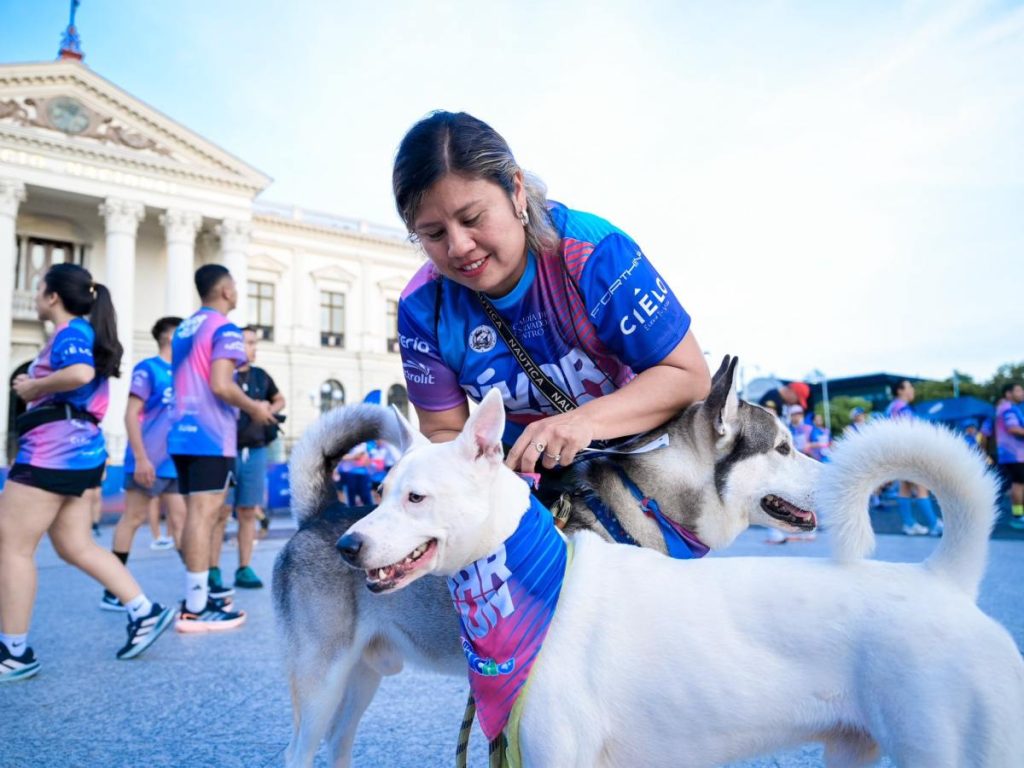 Las mascotas también participaron en la Sivar Run 2026, que incluyó recorridos pet friendly para correr por una causa solidaria.