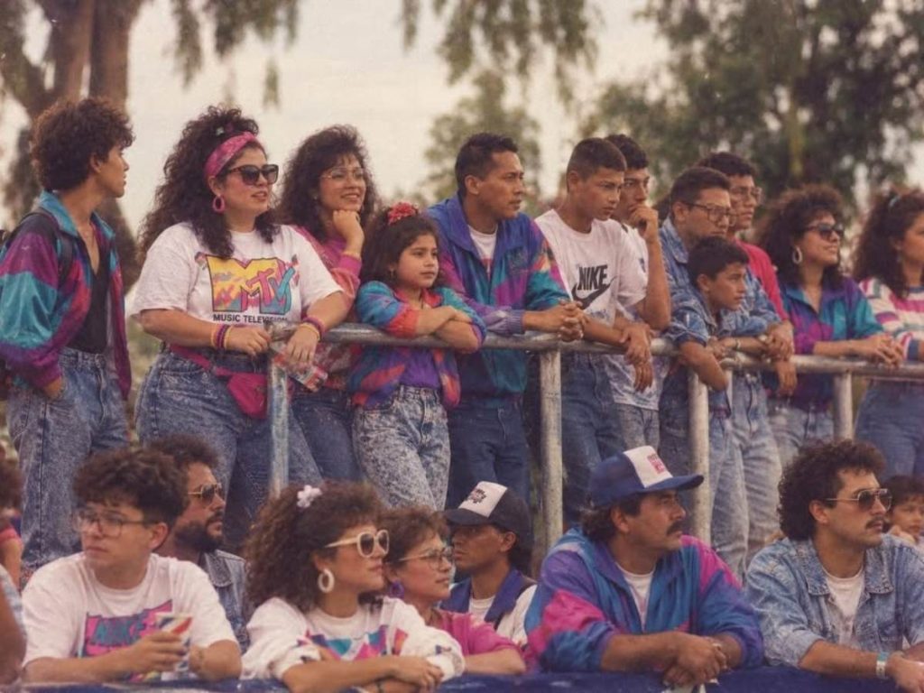 La Dirección de Reconstrucción del Tejido Social recreó con IA cómo se vería el Independence Fest en los años 80. 
