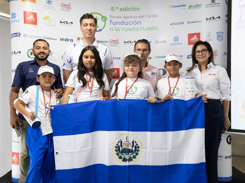 La delegación salvadoreña participó en el Torneo de Ajedrez del Caribe A la Rueda Rueda, realizado en Medellín, Colombia.