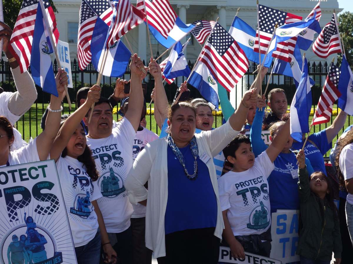 TPS salvadoreño sigue vigente si Estados Unidos no emite decisión formal