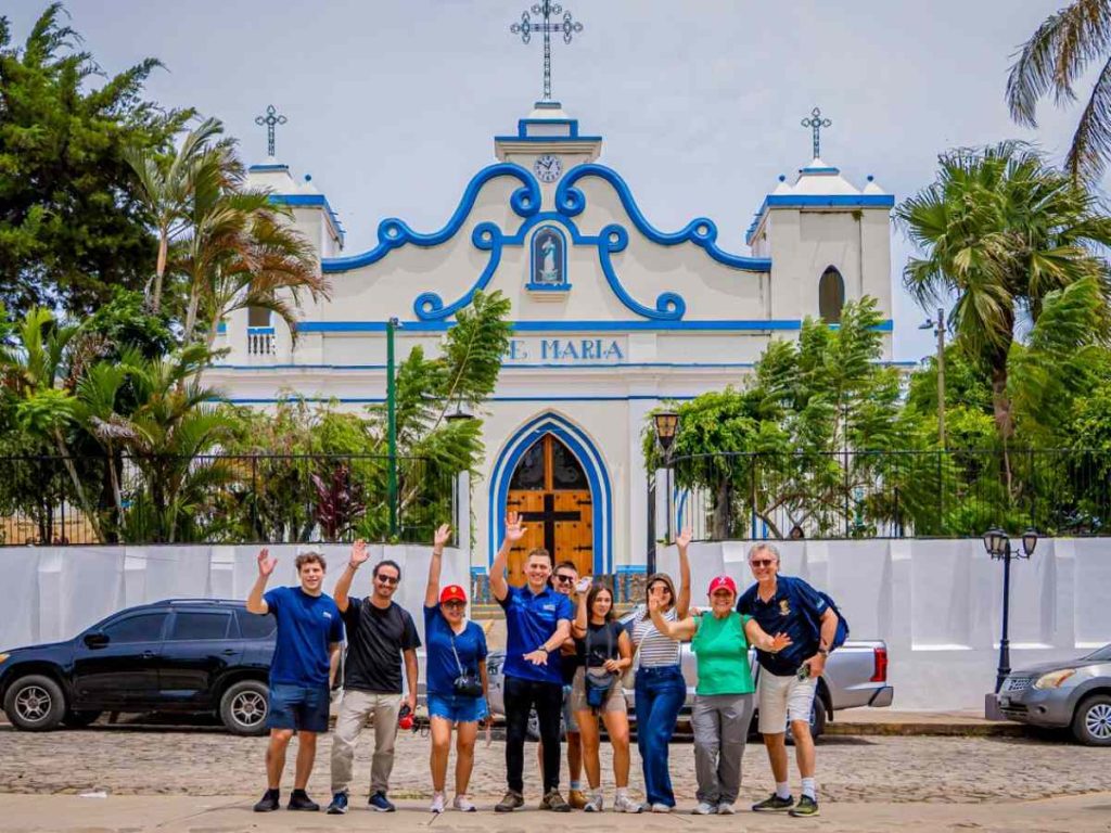 Los tour operadores internacionales recorrieron distintos destinos del país y destacaron su riqueza cultural, clima y la calidez de los salvadoreños.
