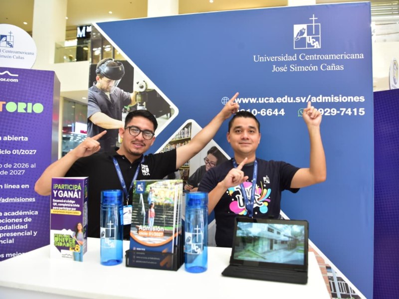 La UCA presentó en su estand información sobre su oferta académica y las oportunidades de intercambio para sus estudiantes.