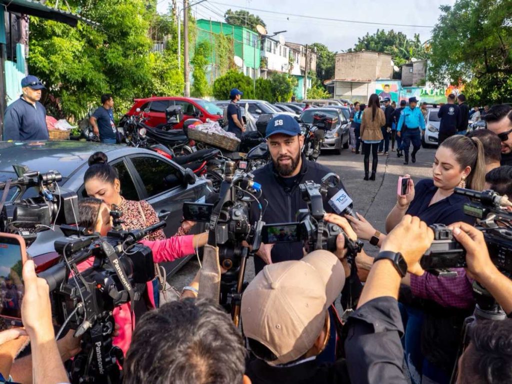 Alcalde-de-San-Salvador-Mario-Durán-rueda-de-prensa