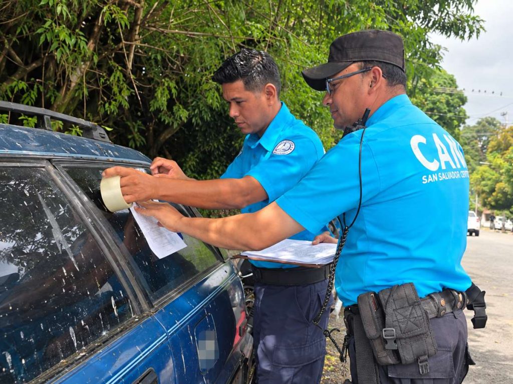 CAM-notificación-vehiculos-abandonado