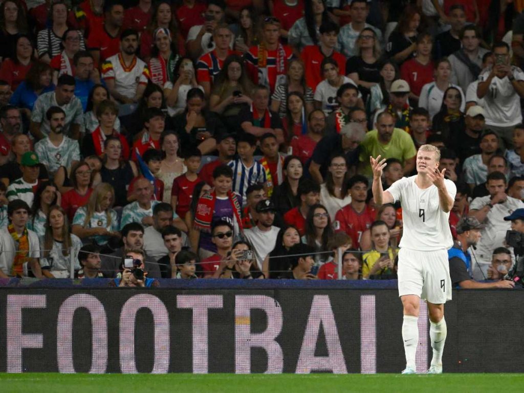 Erling Haaland tuvo una discreta actuación ante Portugal y fue sustituido en el segundo tiempo del duelo de Liga de Naciones.