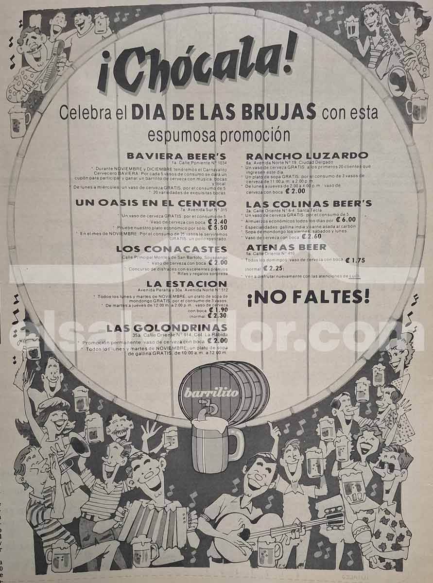 Anuncio publicitario con la palabra ¡Chócala! ofreciendo promociones de cerveza y platos de comida para celebrar el Día de las Brujas